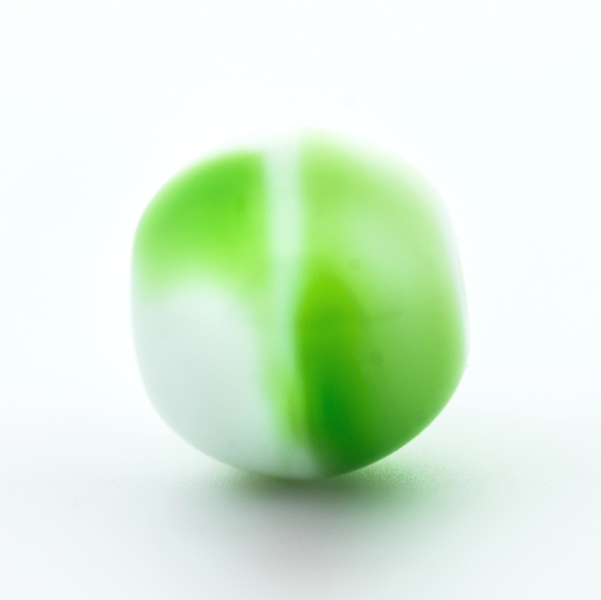 8MM White/Green Glass Beads (100 pieces)