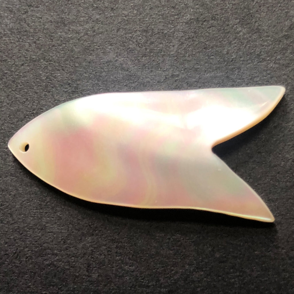 36X18MM Mother Of Pearl Fish-Tulip-Leaf Drop (4 pieces)