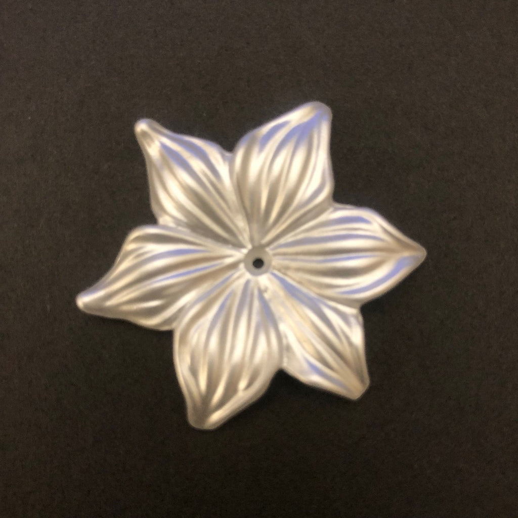 38MM White Pearl Flower (Center Hole) (12 pieces)
