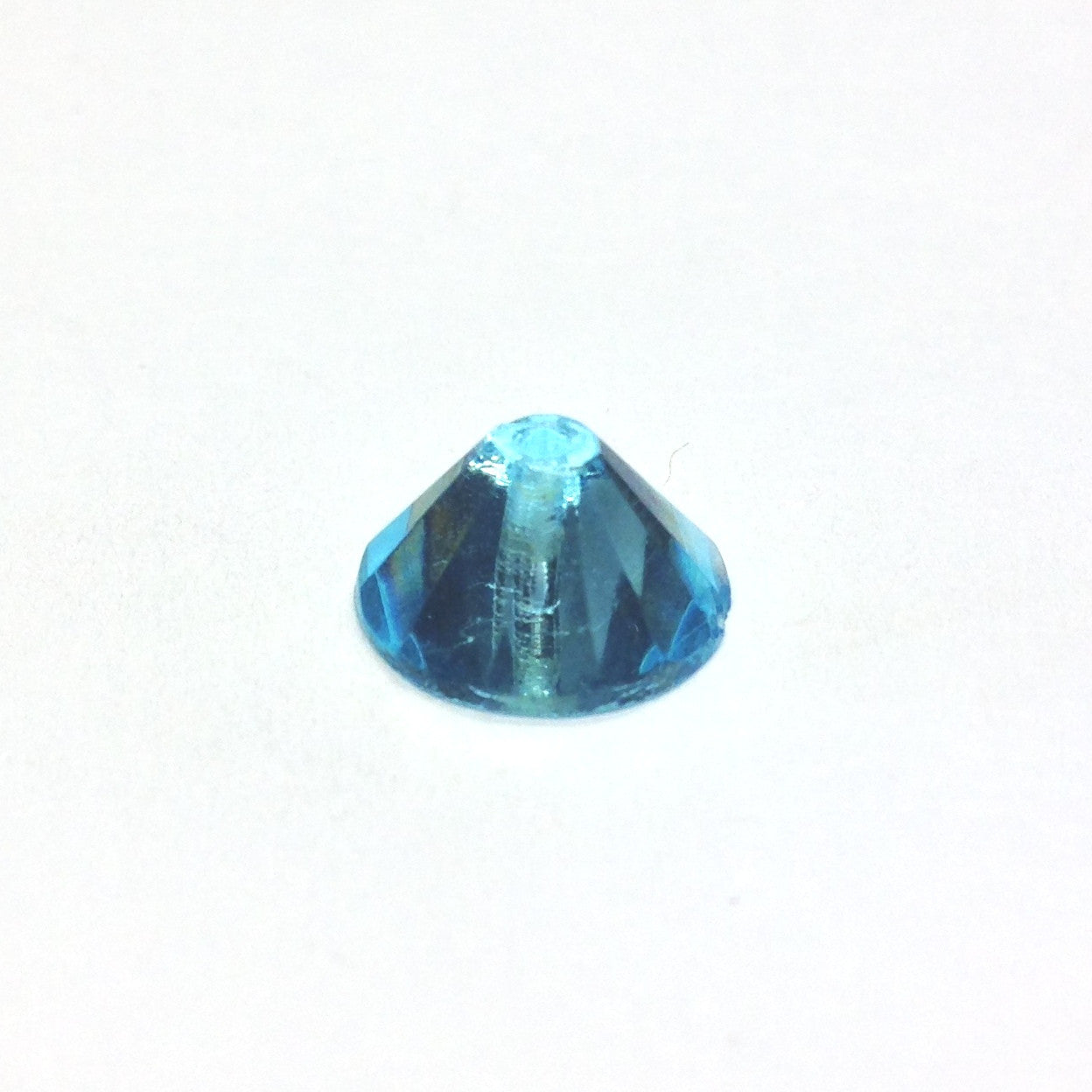 6MM Aqua Faceted Glass Pyramid Bead (144 pieces)