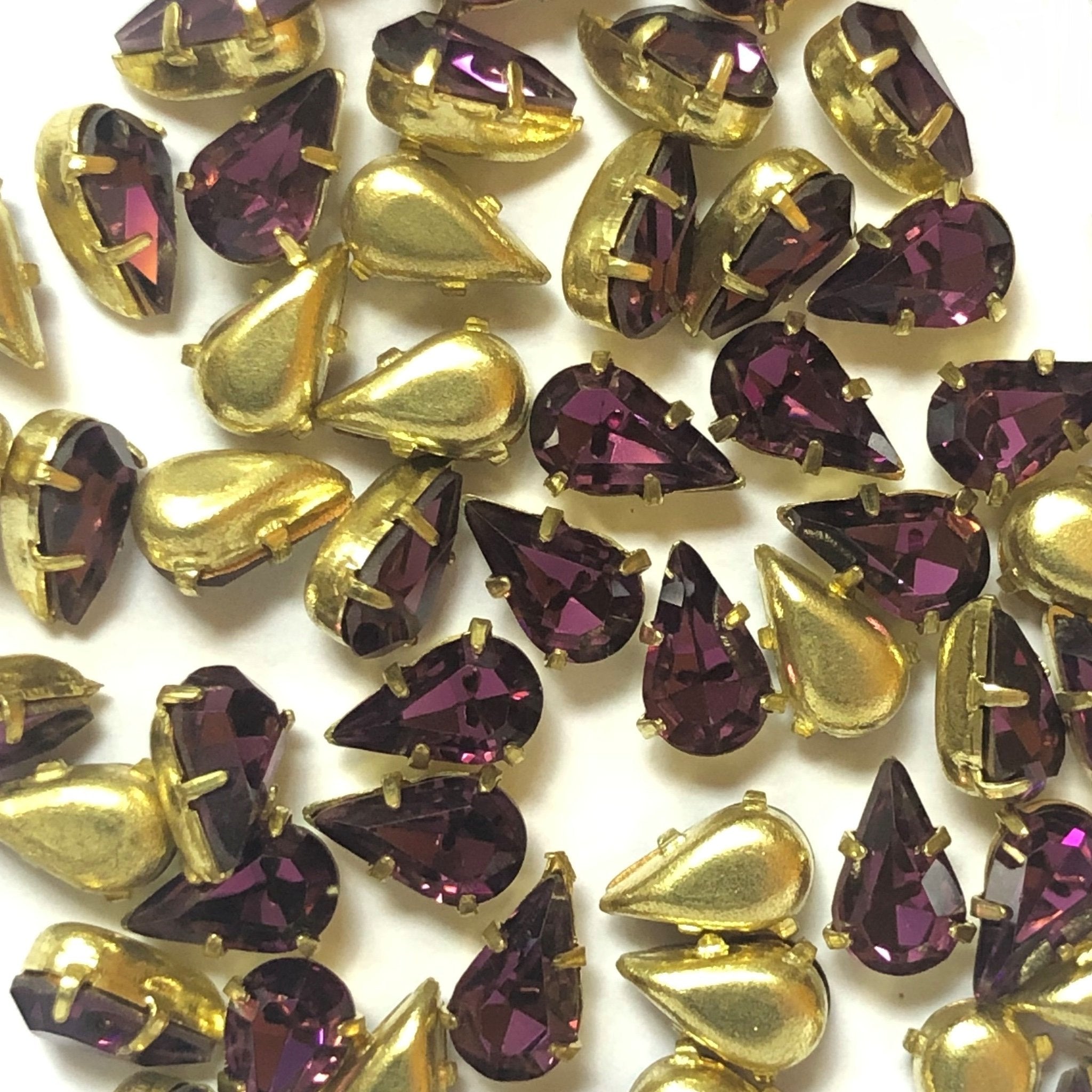 6X3.6MM 4-Prong Set Pear Amethyst/Brass (48 pieces)