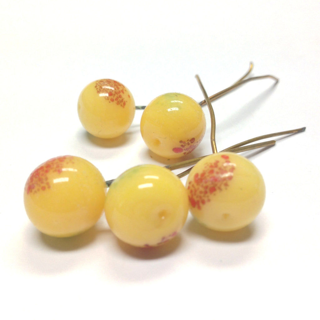 Yellow/Red/Green Glass Fruit On Wire (12 pieces)