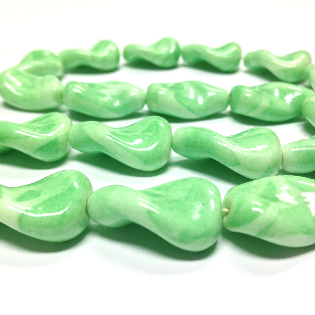 25X18MM Green Glass Twist Bead (24 pieces)