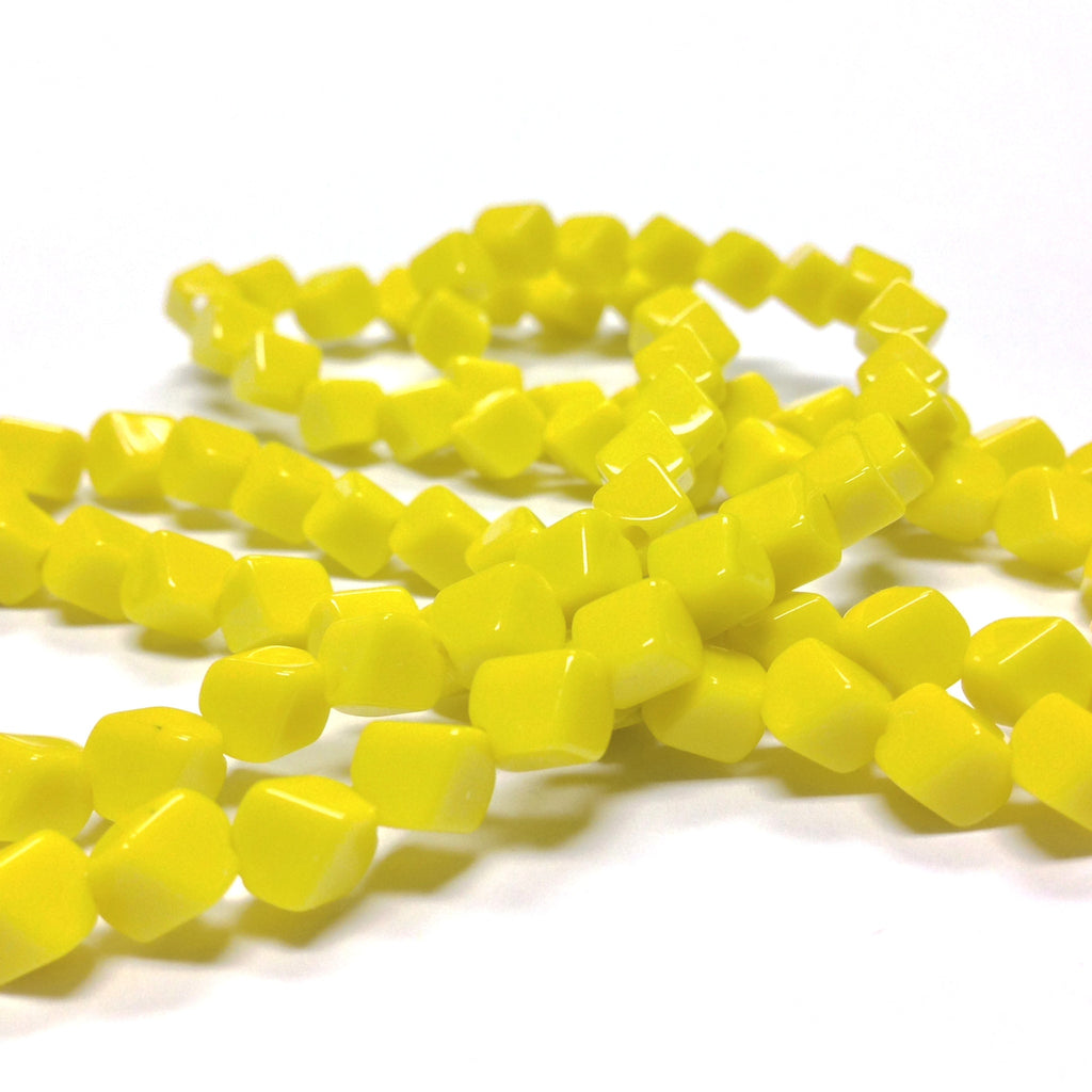 6MM Yellow Glass Cube Bead Diagonal Hole (100 pieces)