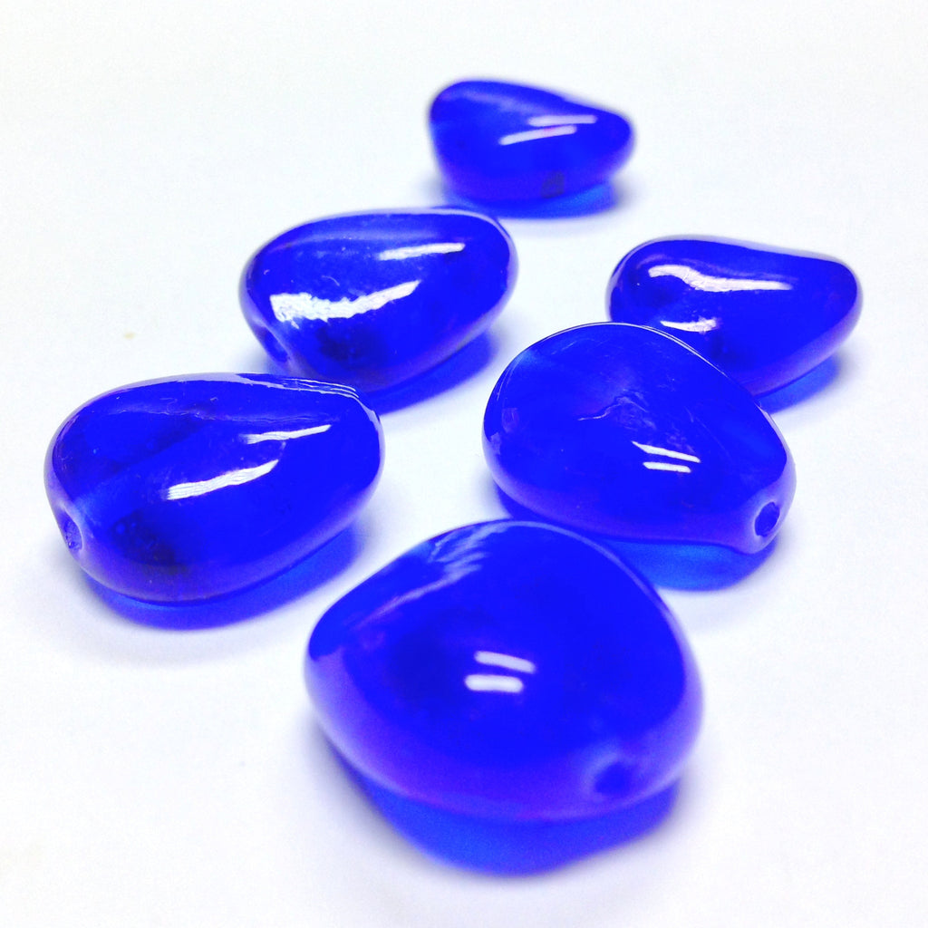 15X13MM Sapphire Glass Baroque Oval Bead (36 pieces)
