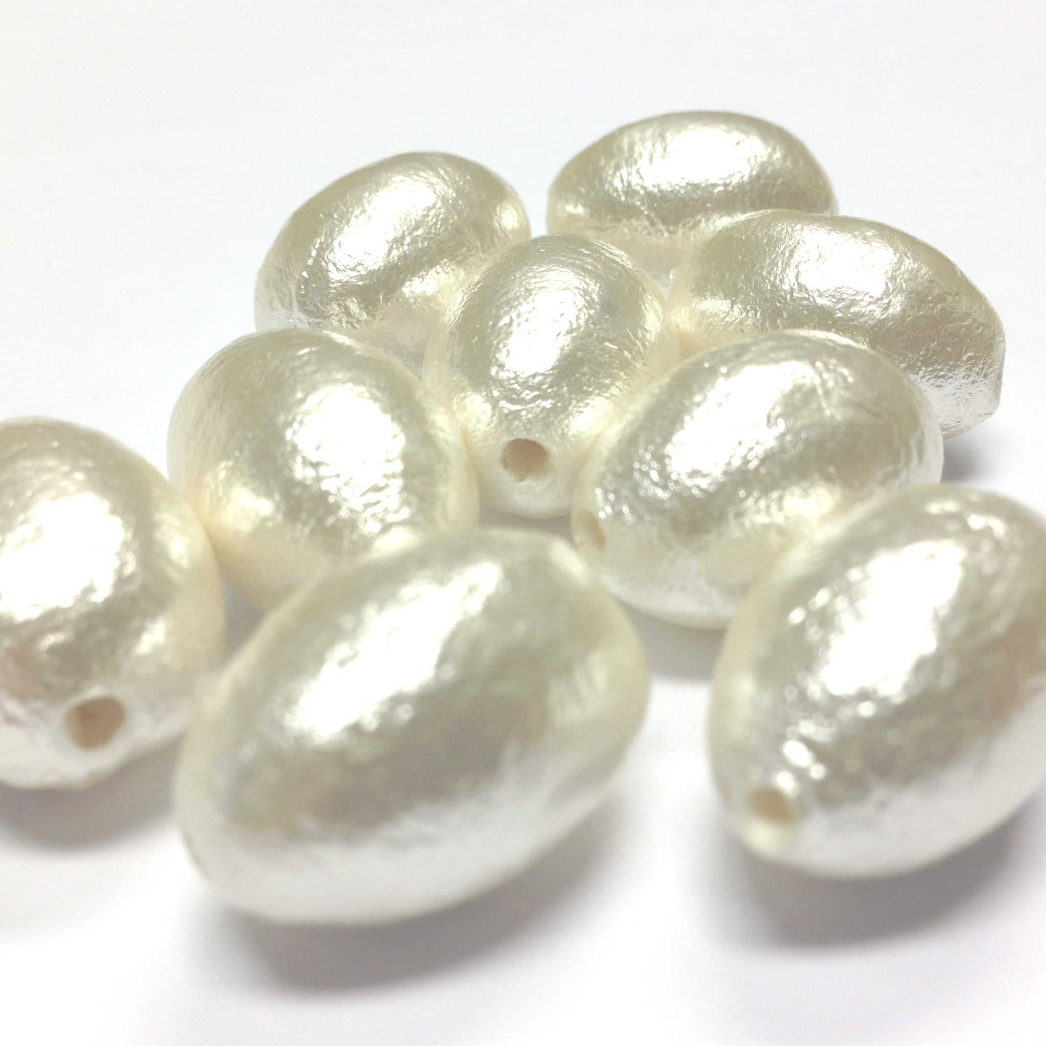 19X13MM Papermache White Cotton Pearl Oval Bead