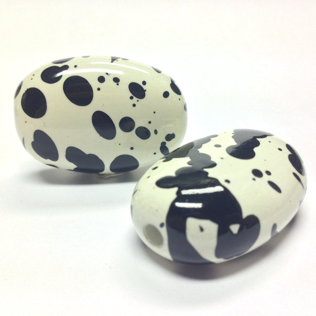 26X38MM "Dalmation" Flat L.H.Oval Bead (3 pieces)