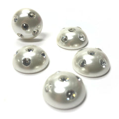 18MM White Pearl Cab With Crystal Chatons (4 pieces)