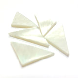 21X11MM White MOP Shell Triangle Cab (72 pieces)
